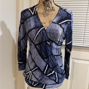 Nic & Zoe long sleeve wrap top size small